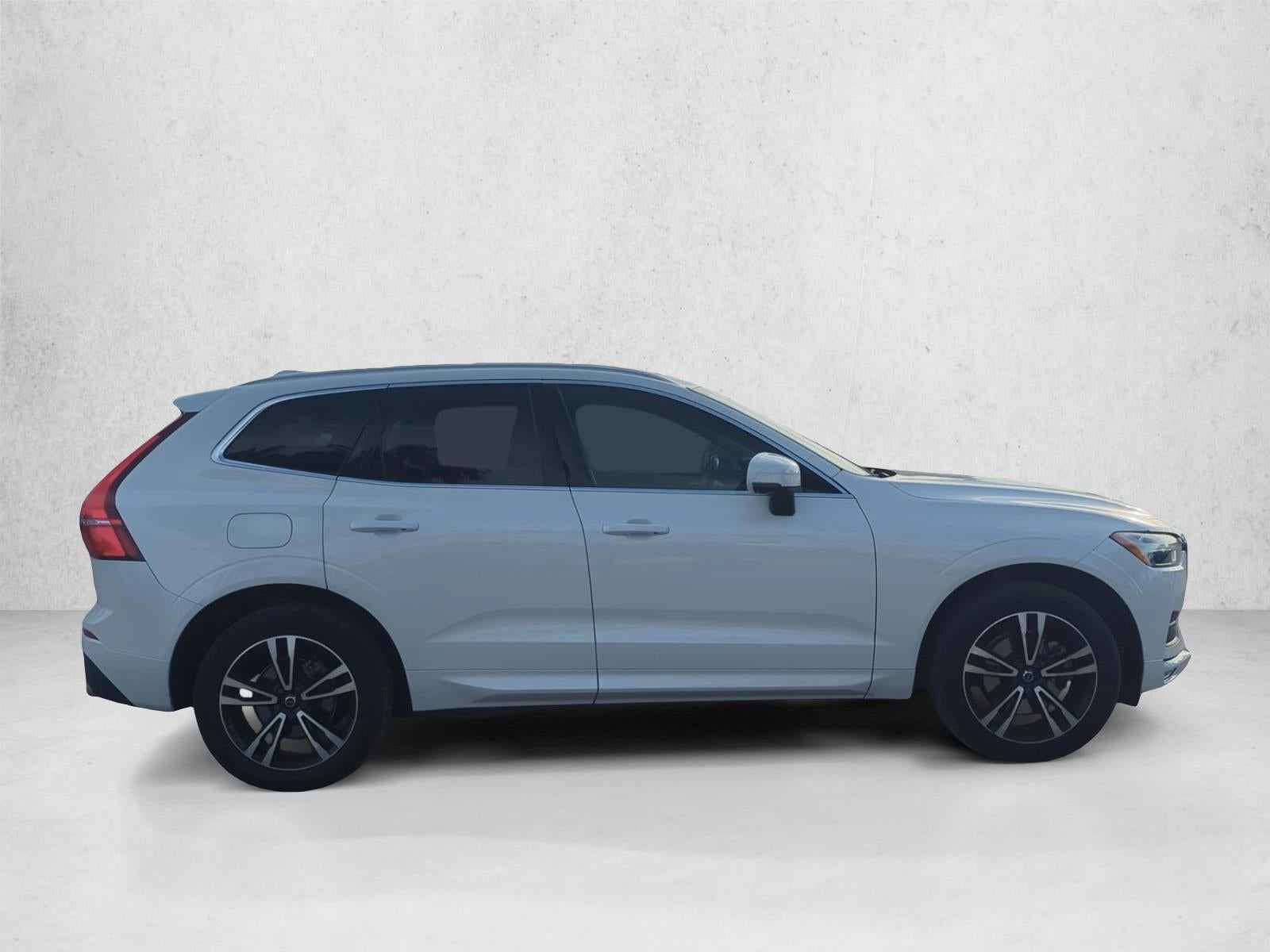 2021 Volvo XC60 T5 FWD Momentum