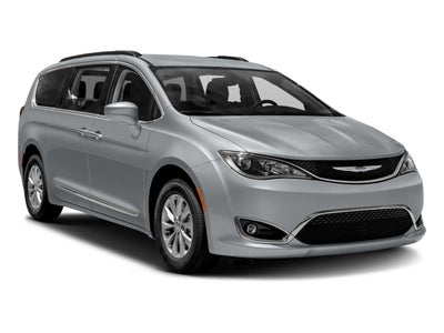 2017 Chrysler Pacifica Limited FWD