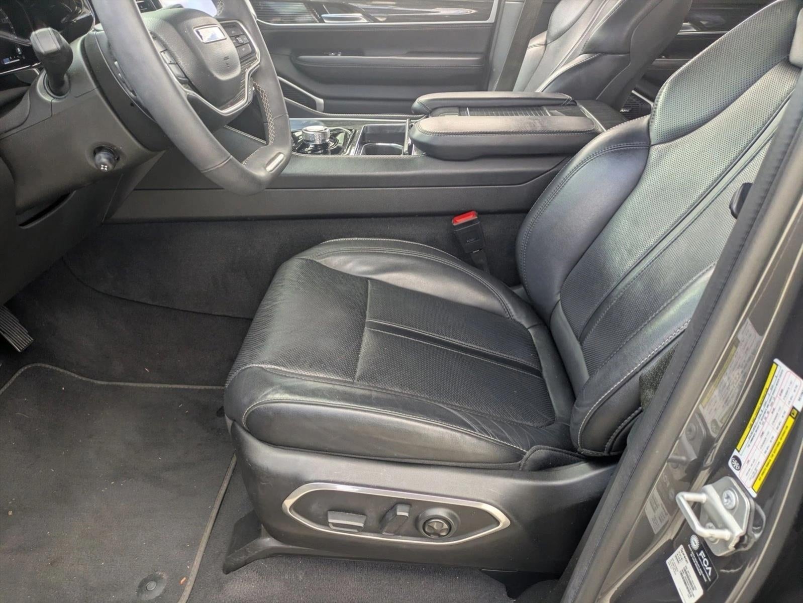 2022 Jeep Wagoneer Series II 4x2