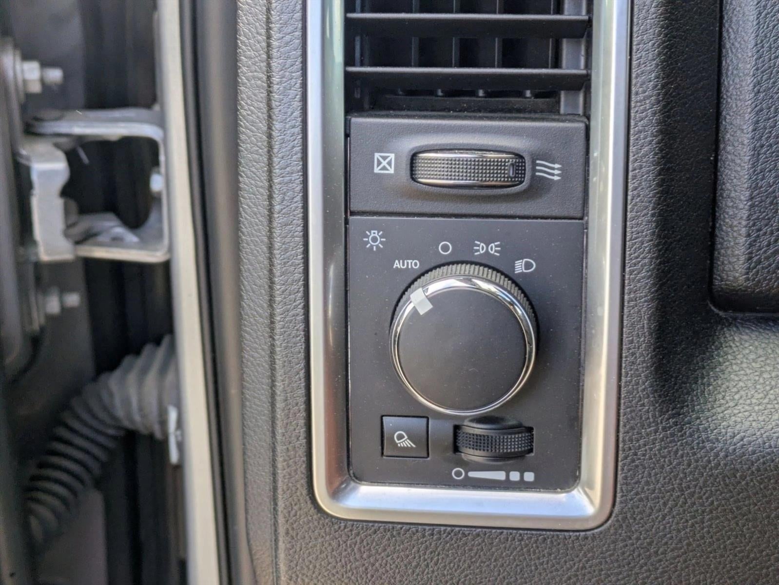 2024 RAM 1500 Classic Warlock 4x4 Crew Cab 5'7" Box