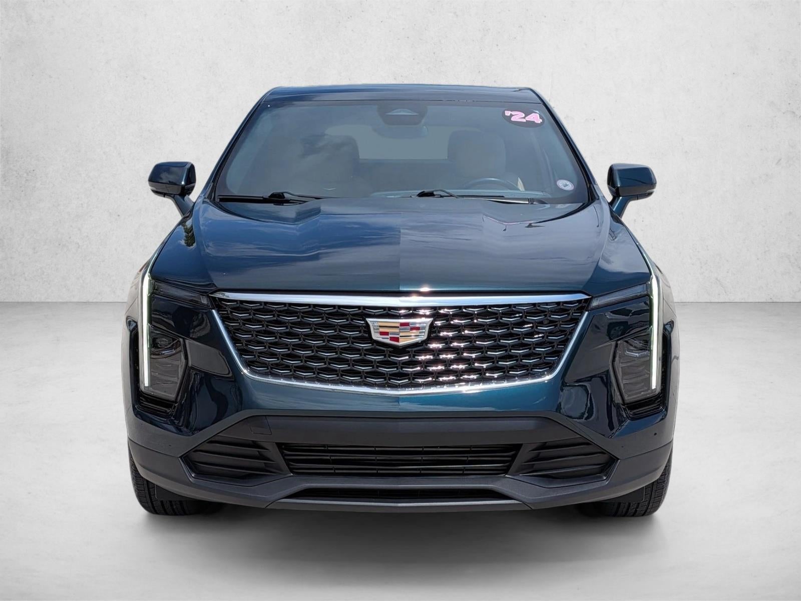 2024 Cadillac XT4 FWD 4dr Luxury