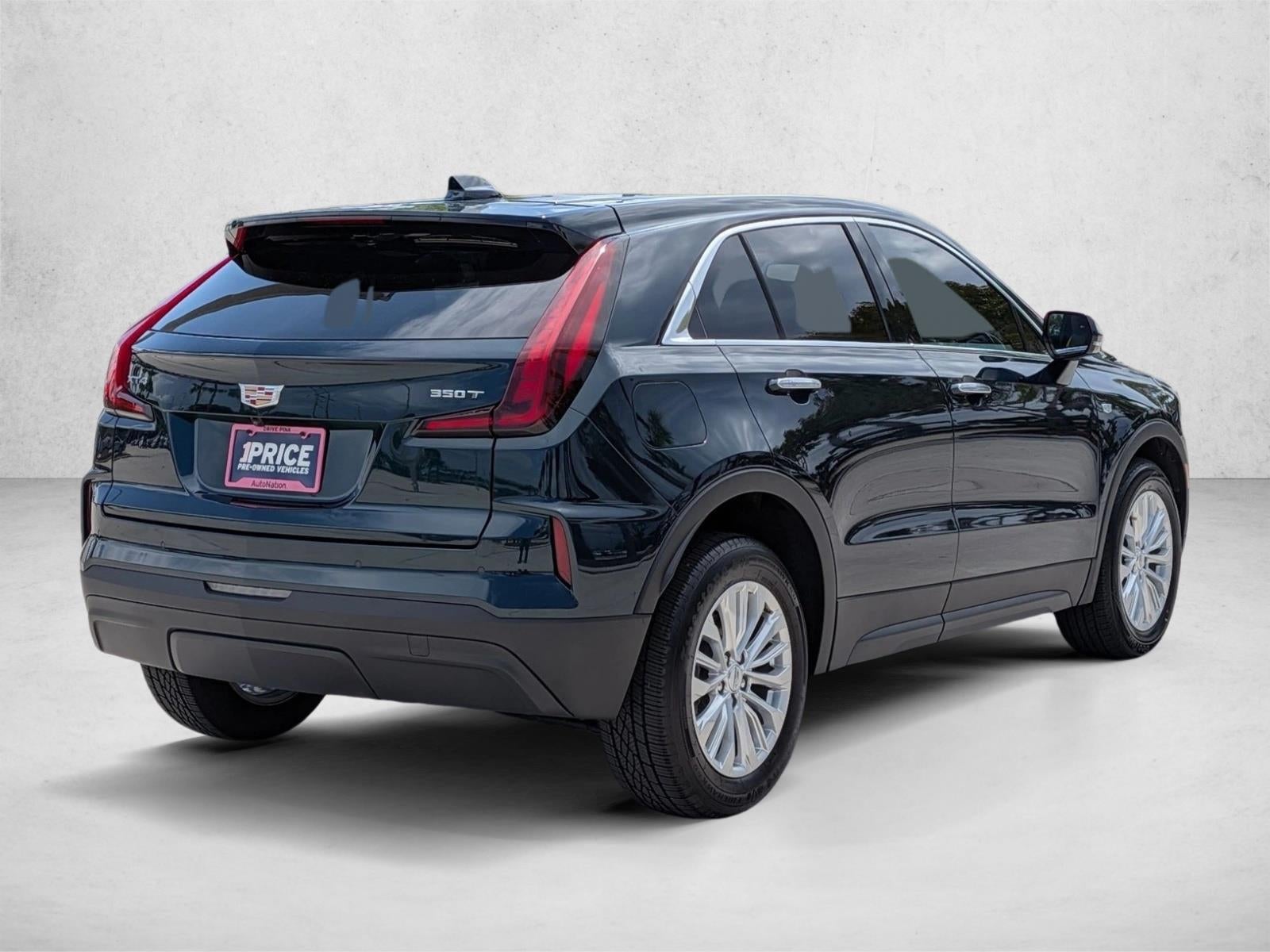 2024 Cadillac XT4 FWD 4dr Luxury