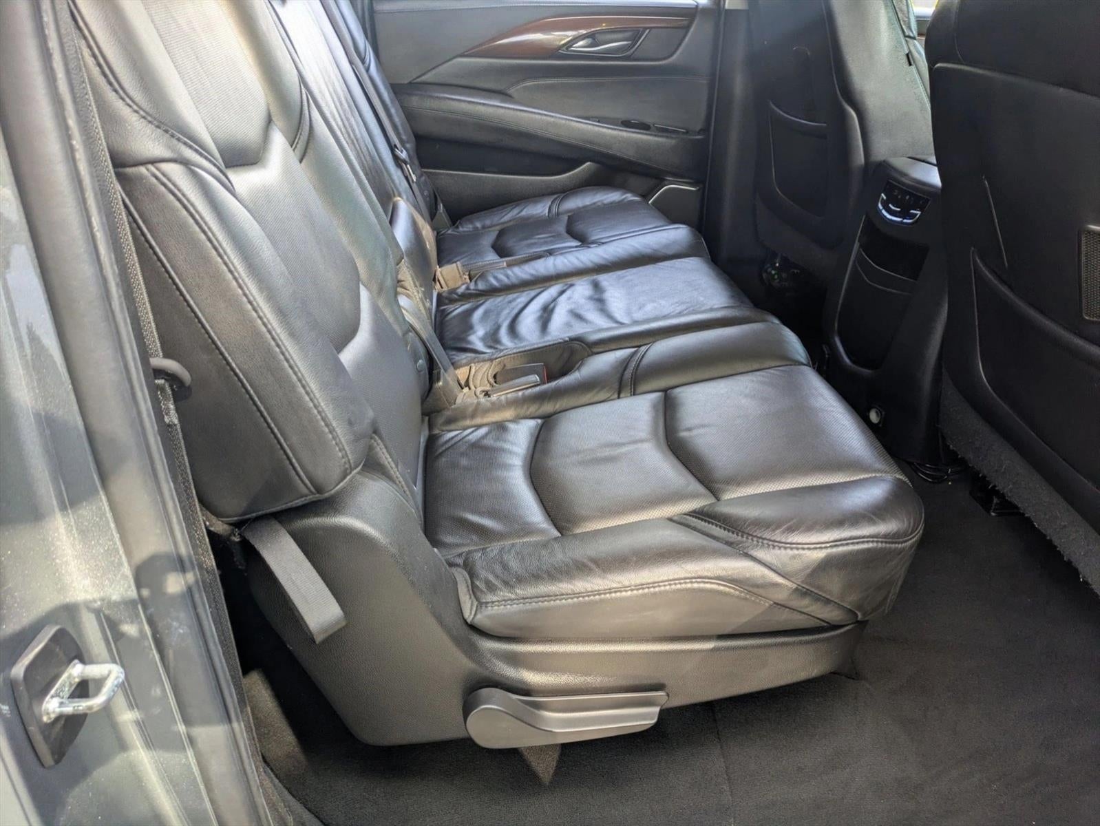 2019 Cadillac Escalade ESV RWD Luxury