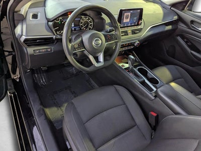 2021 Nissan Altima 2.5 SV Sedan