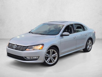 2015 Volkswagen Passat 4dr Sdn 1.8T Auto SEL Premium