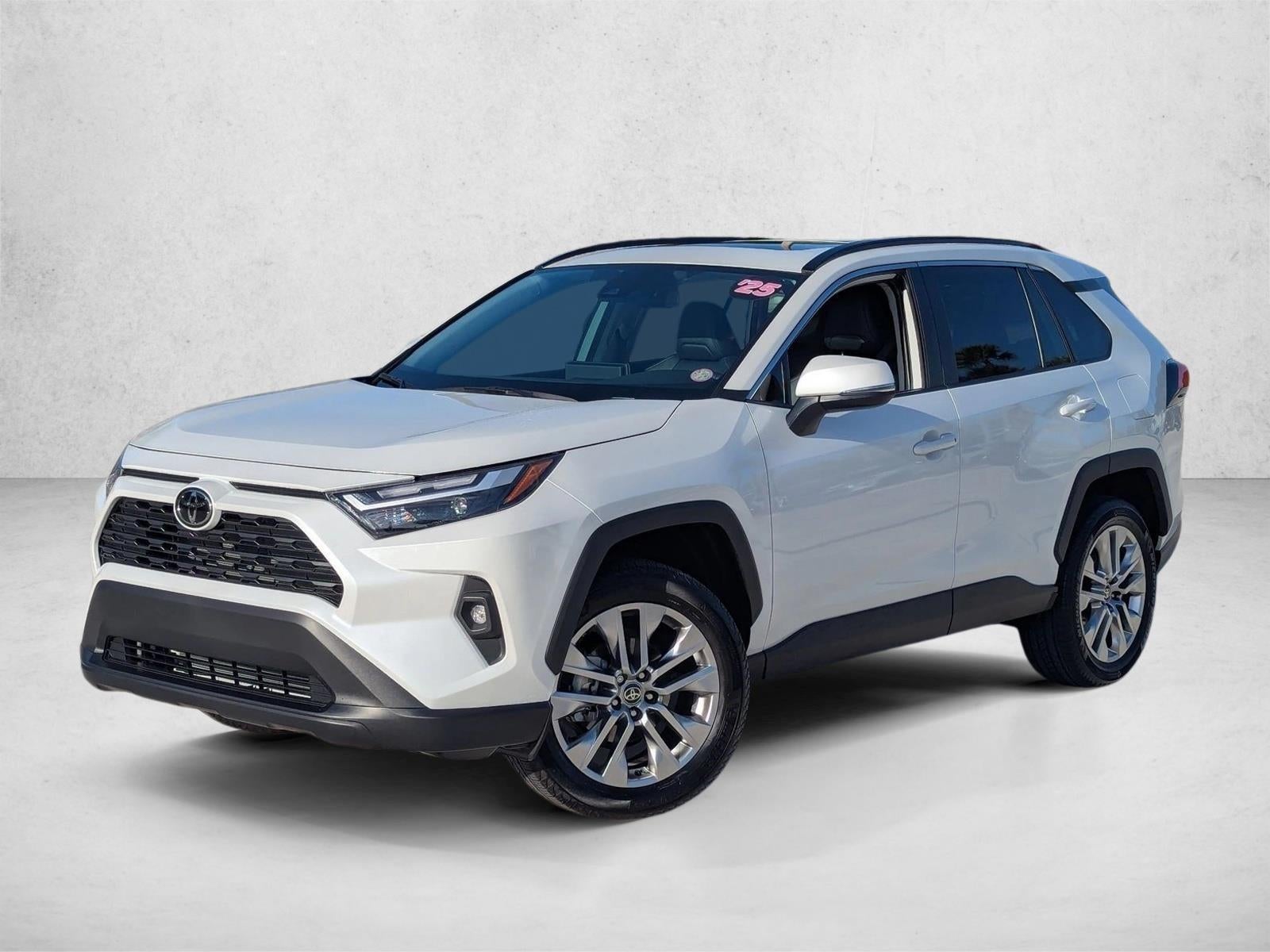2025 Toyota RAV4 XLE Premium AWD (Natl)