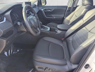 2025 Toyota RAV4 XLE Premium AWD (Natl)