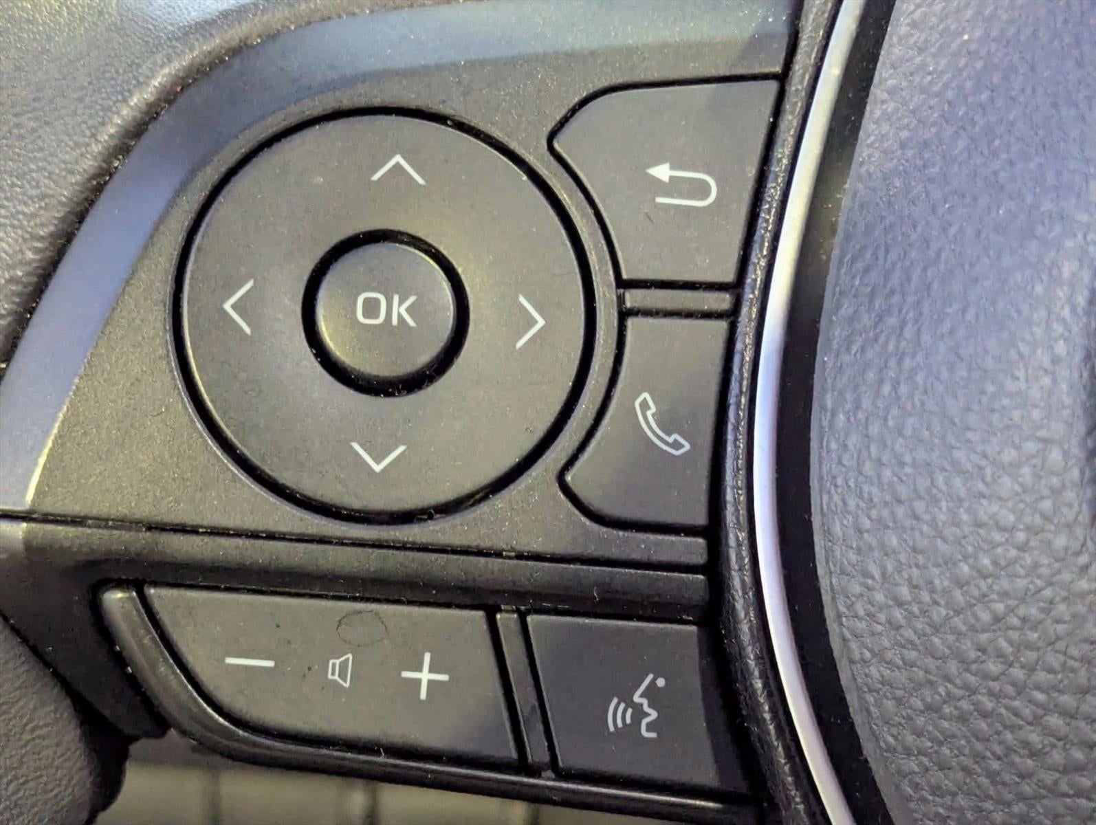 2023 Toyota RAV4 XLE Premium FWD (Natl)