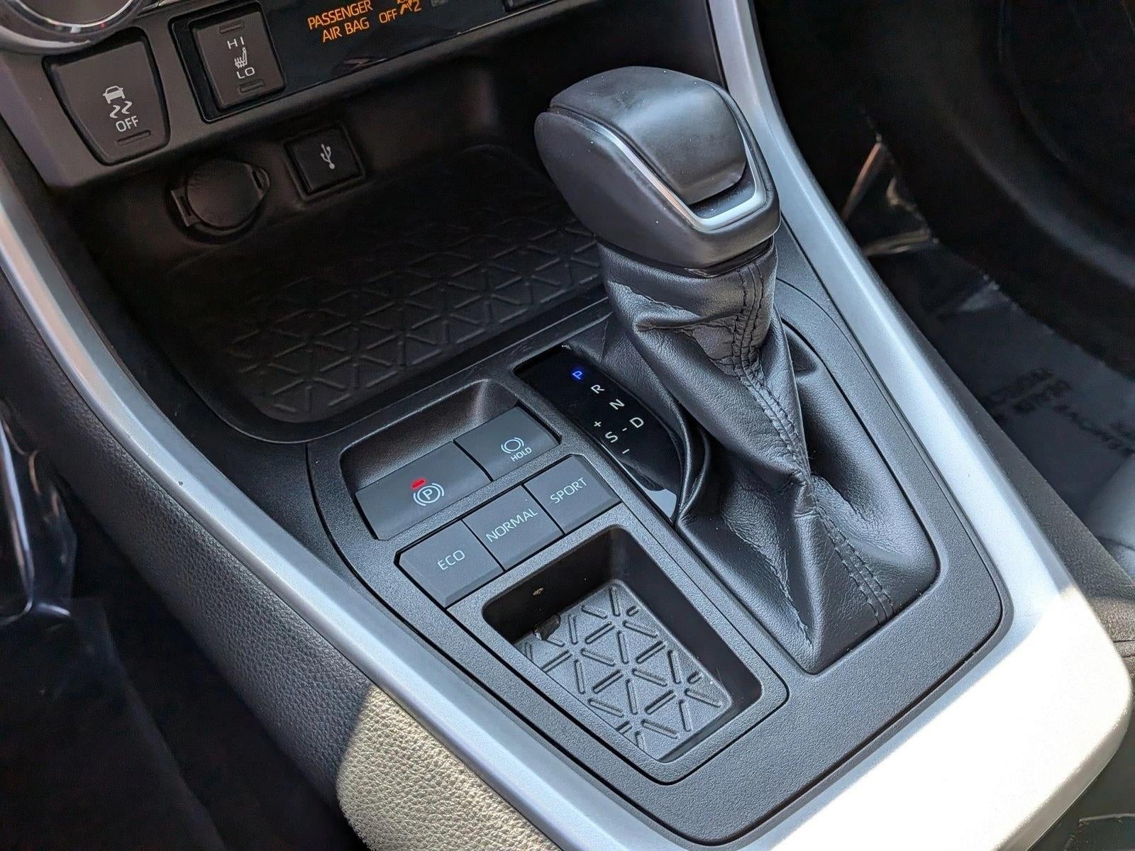 2022 Toyota RAV4 XLE Premium FWD (Natl)