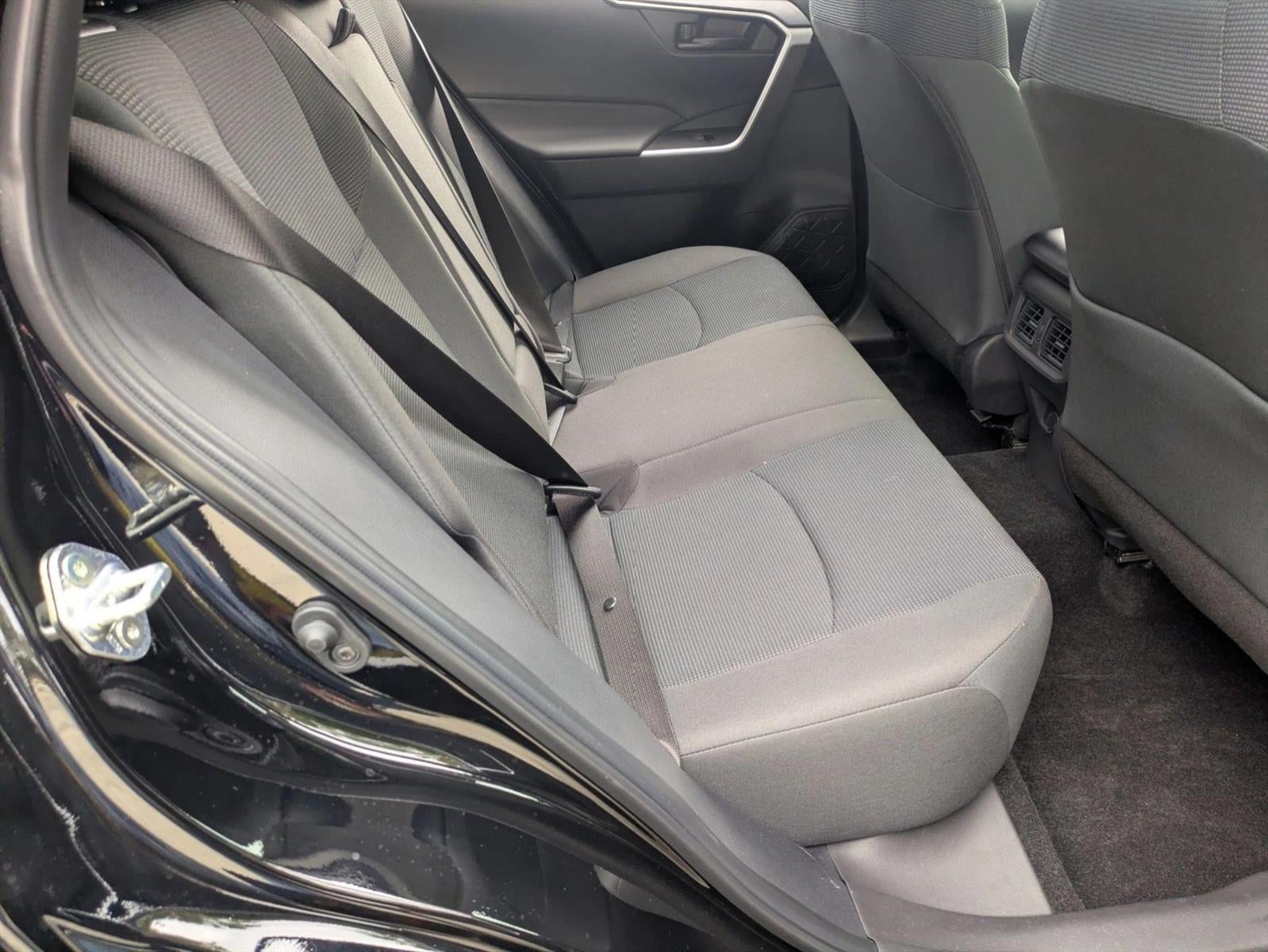 2025 Toyota RAV4 LE AWD (Natl)