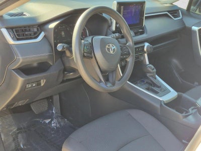 2024 Toyota RAV4 LE FWD (GS)