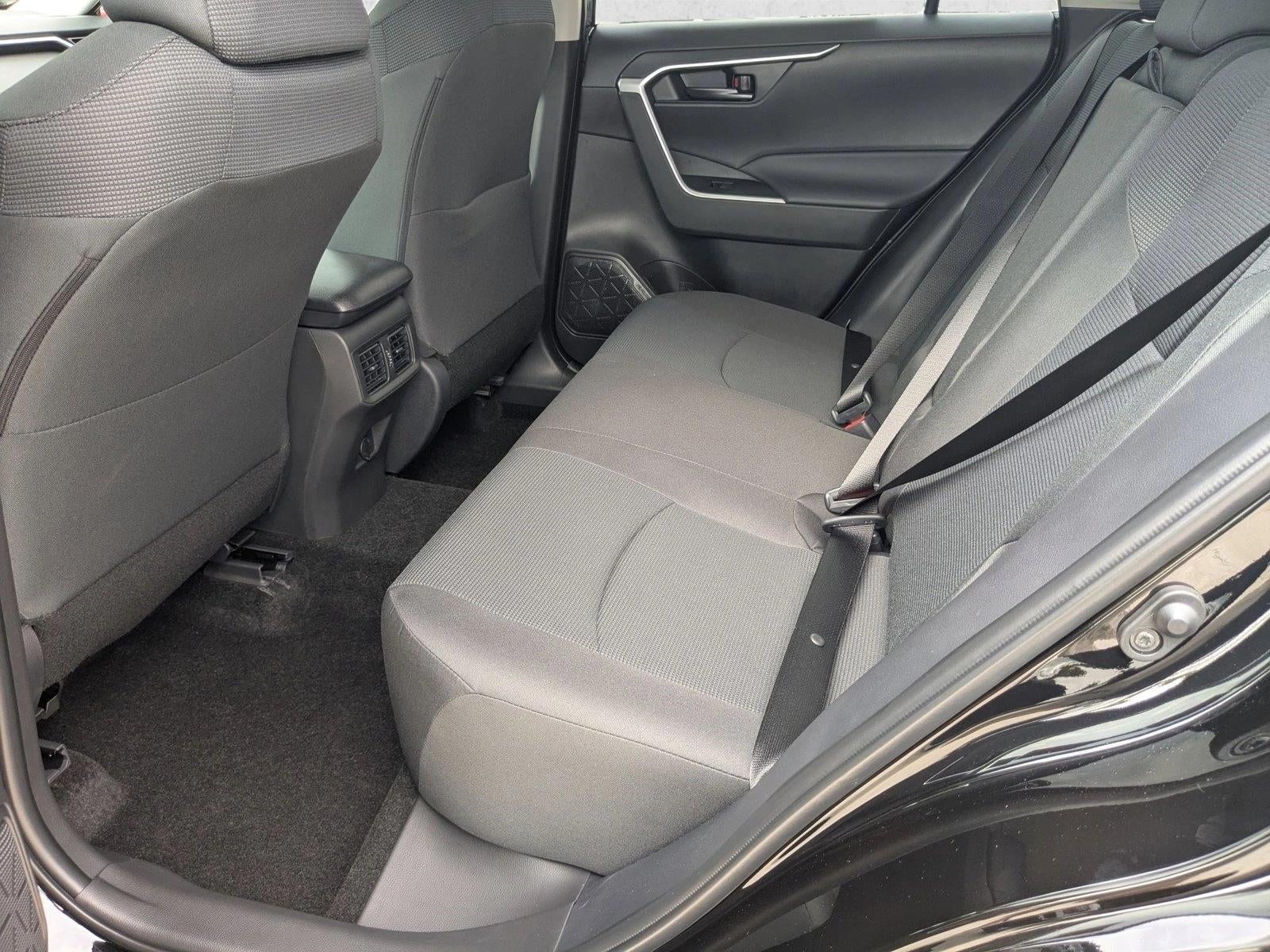 2025 Toyota RAV4 LE FWD (GS)