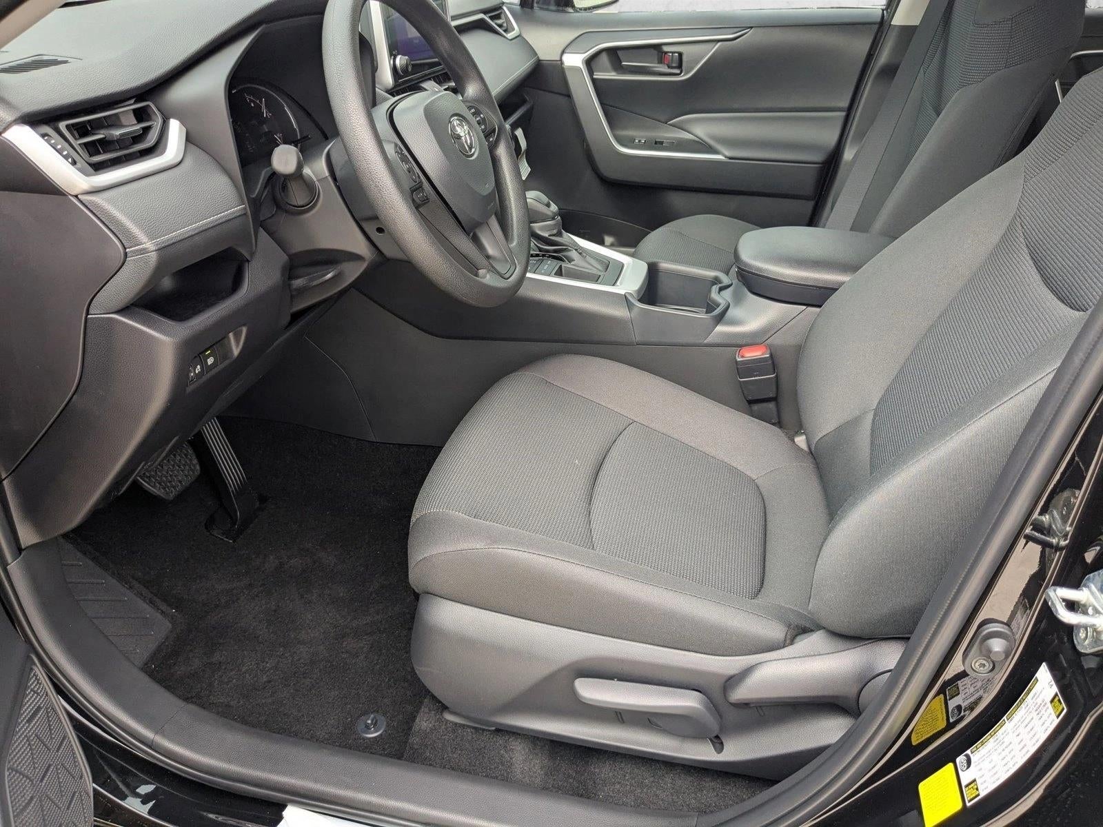 2025 Toyota RAV4 LE FWD (GS)