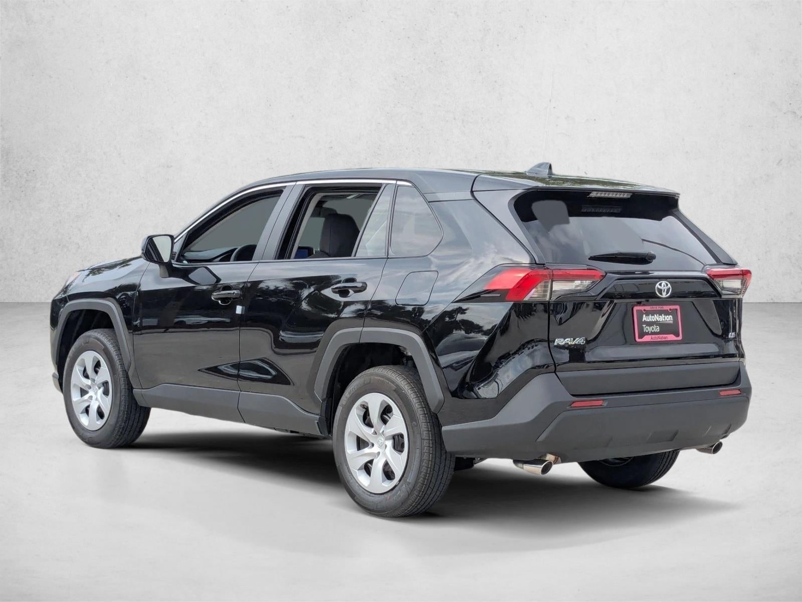 2025 Toyota RAV4 LE FWD (GS)