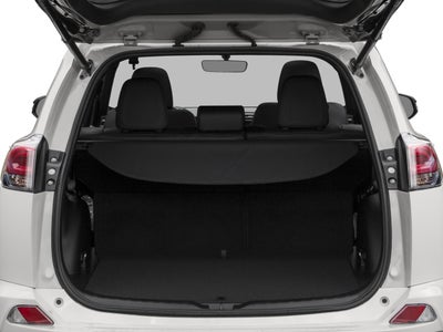 2017 Toyota RAV4 SE FWD (Natl)