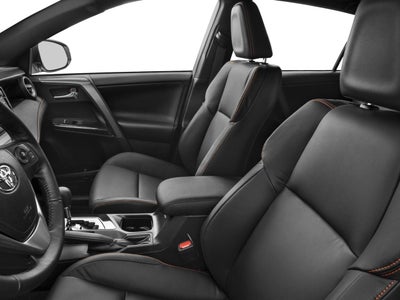 2017 Toyota RAV4 SE FWD (Natl)