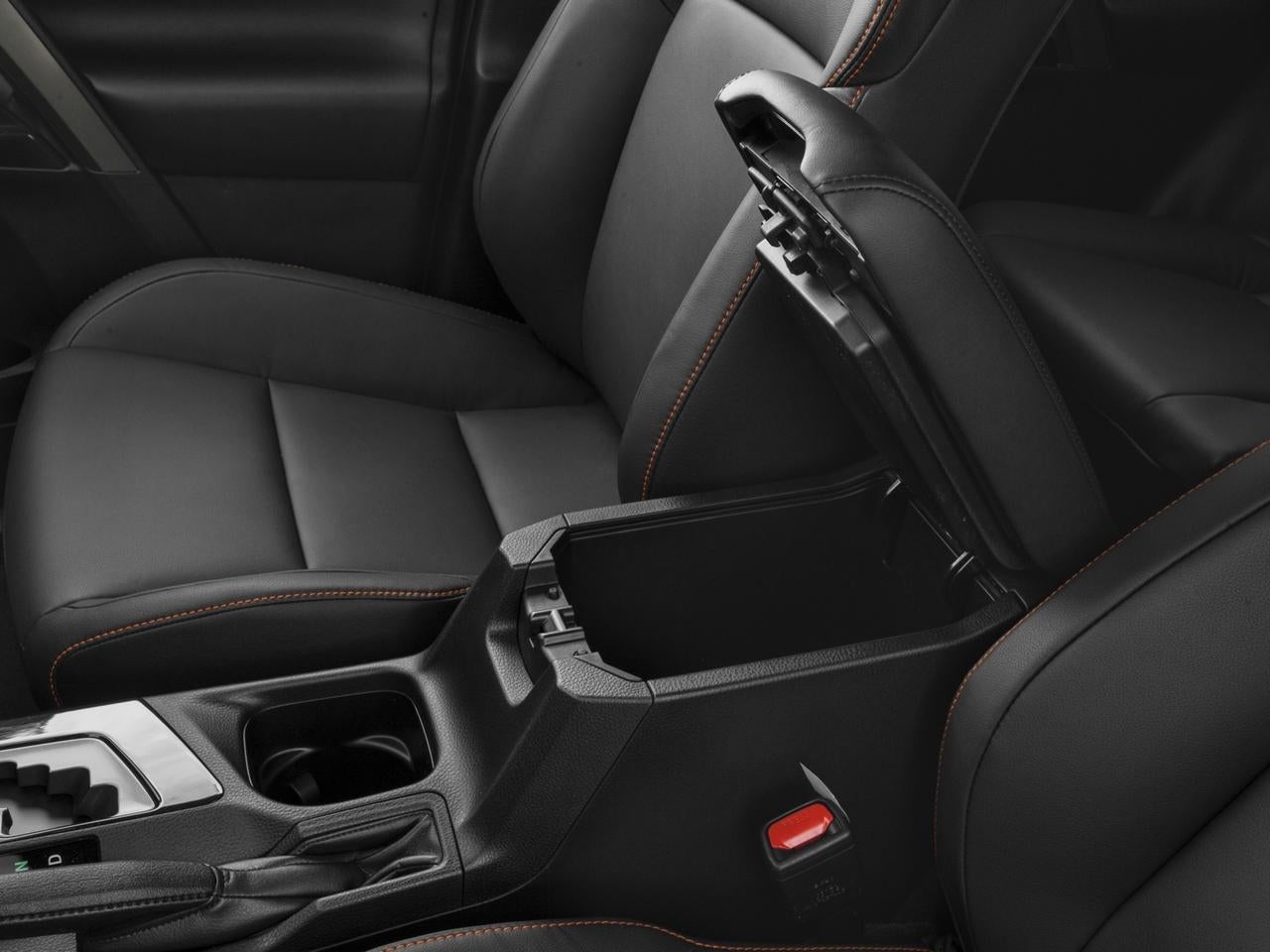 2017 Toyota RAV4 SE FWD (Natl)