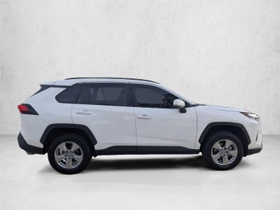 2022 Toyota RAV4 XLE FWD (GS)