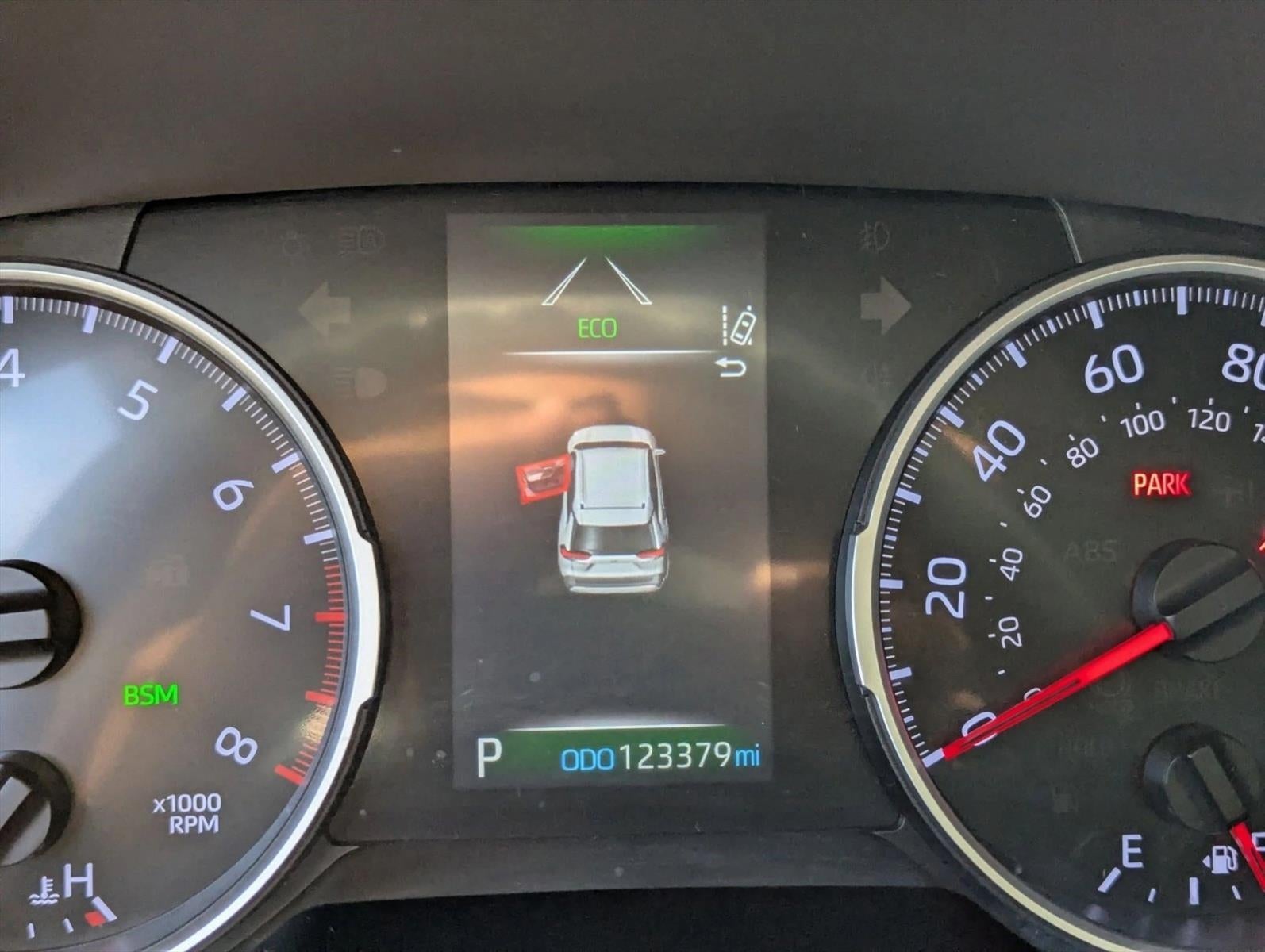 2020 Toyota RAV4 XLE FWD (GS)