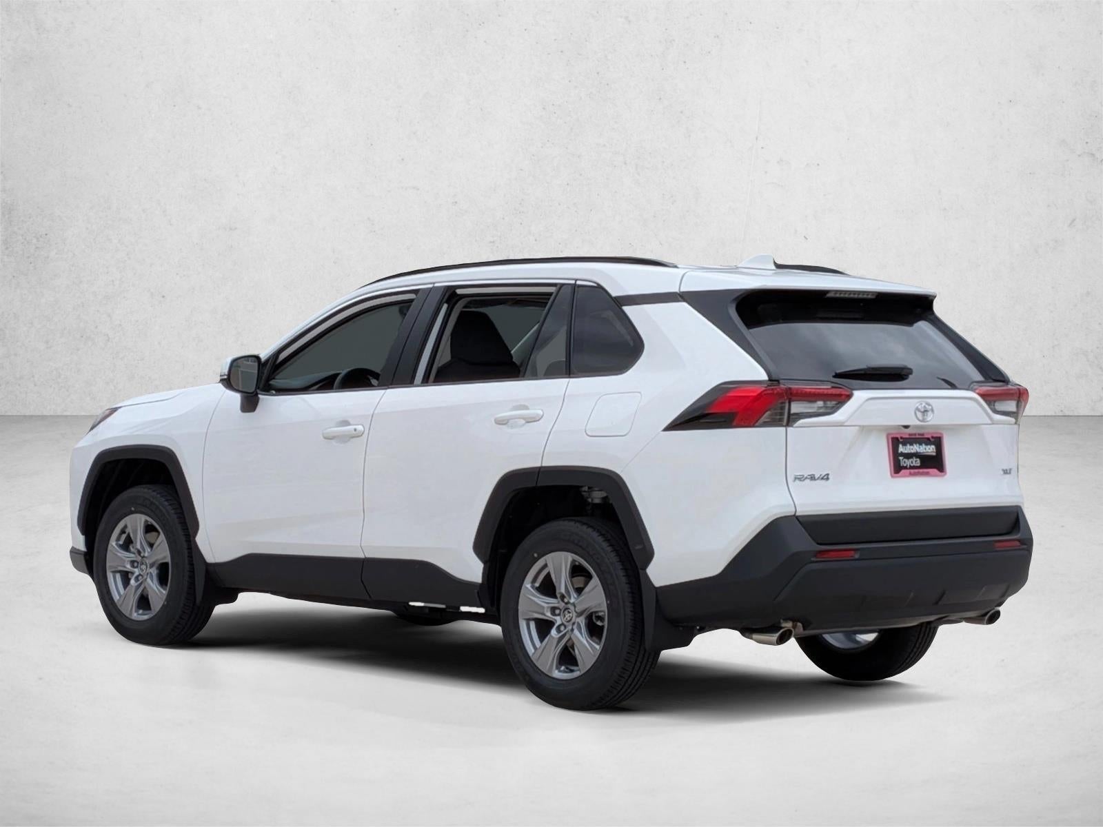 2025 Toyota RAV4 XLE FWD (GS)
