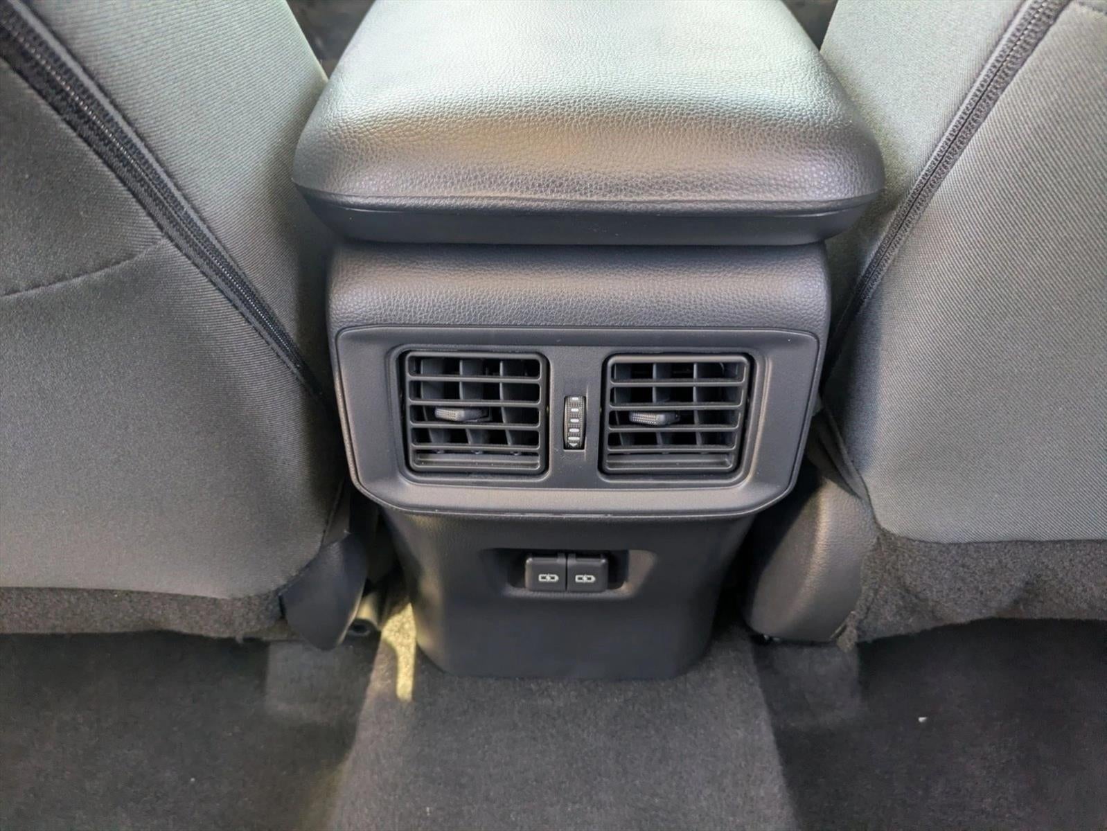 2024 Toyota RAV4 XLE FWD (Natl)