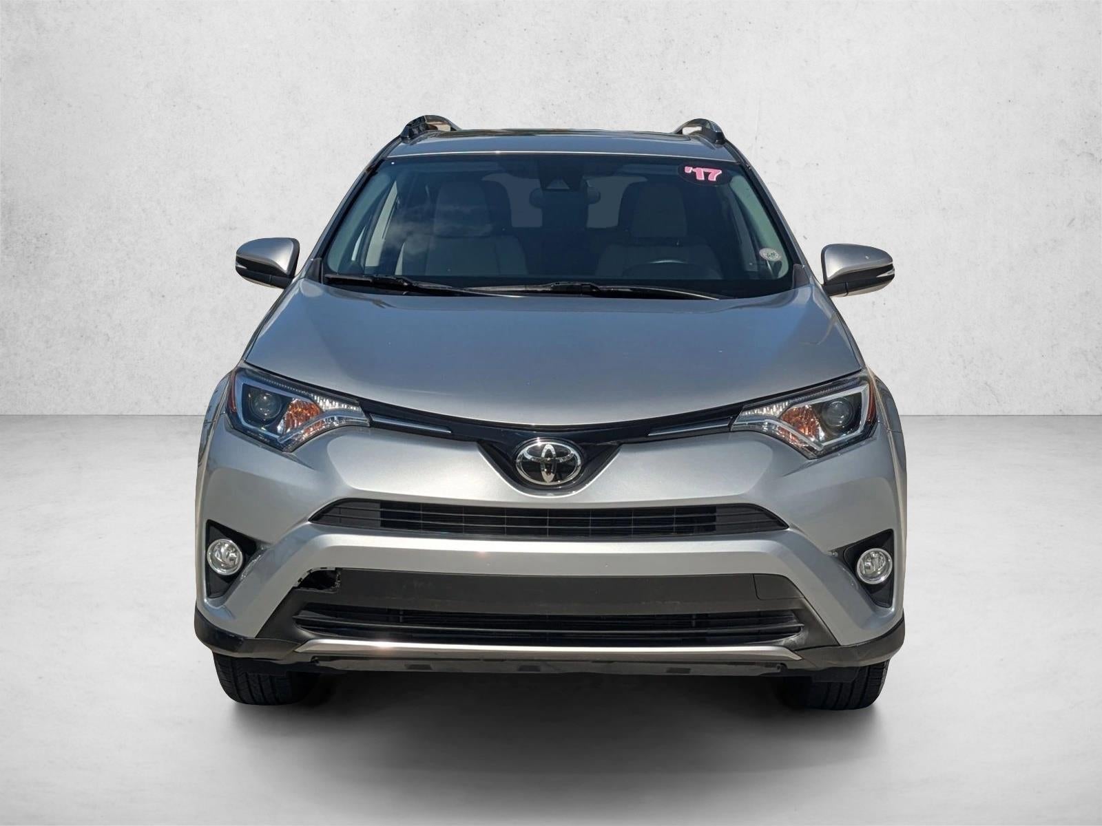2017 Toyota RAV4 XLE FWD (GS)