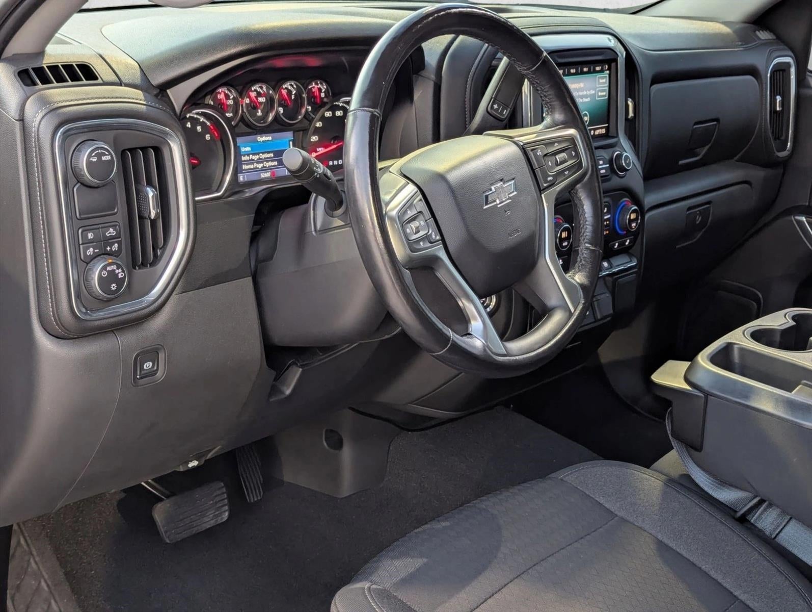 2020 Chevrolet Silverado 1500 Crew Cab Short Box 2-Wheel Drive RST