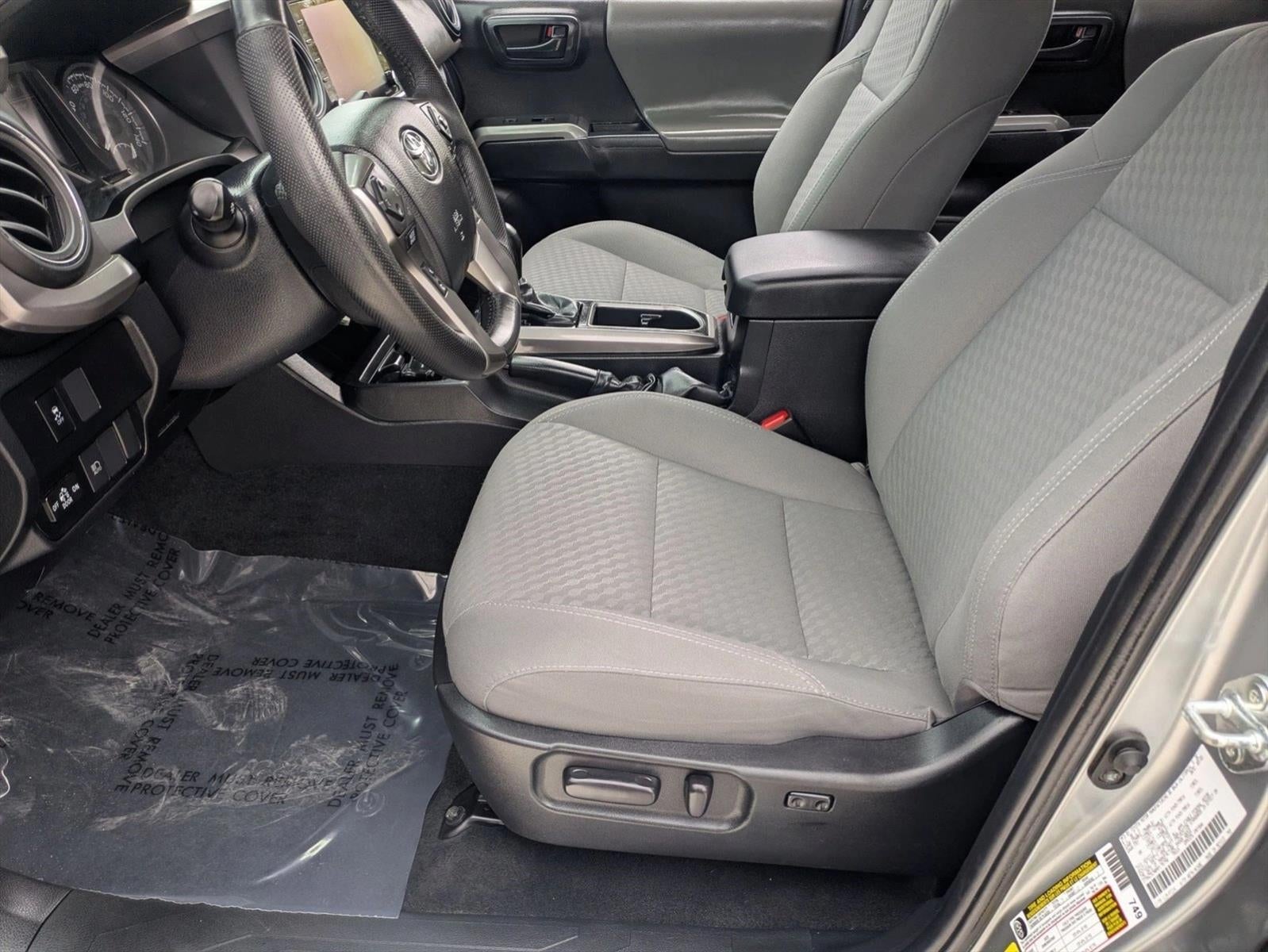 2022 Toyota Tacoma 2WD 2WD SR5 Double Cab 5' Bed V6 AT (GS)