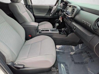 2022 Toyota Tacoma 4WD 4WD SR Double Cab 5' Bed V6 AT (Natl)