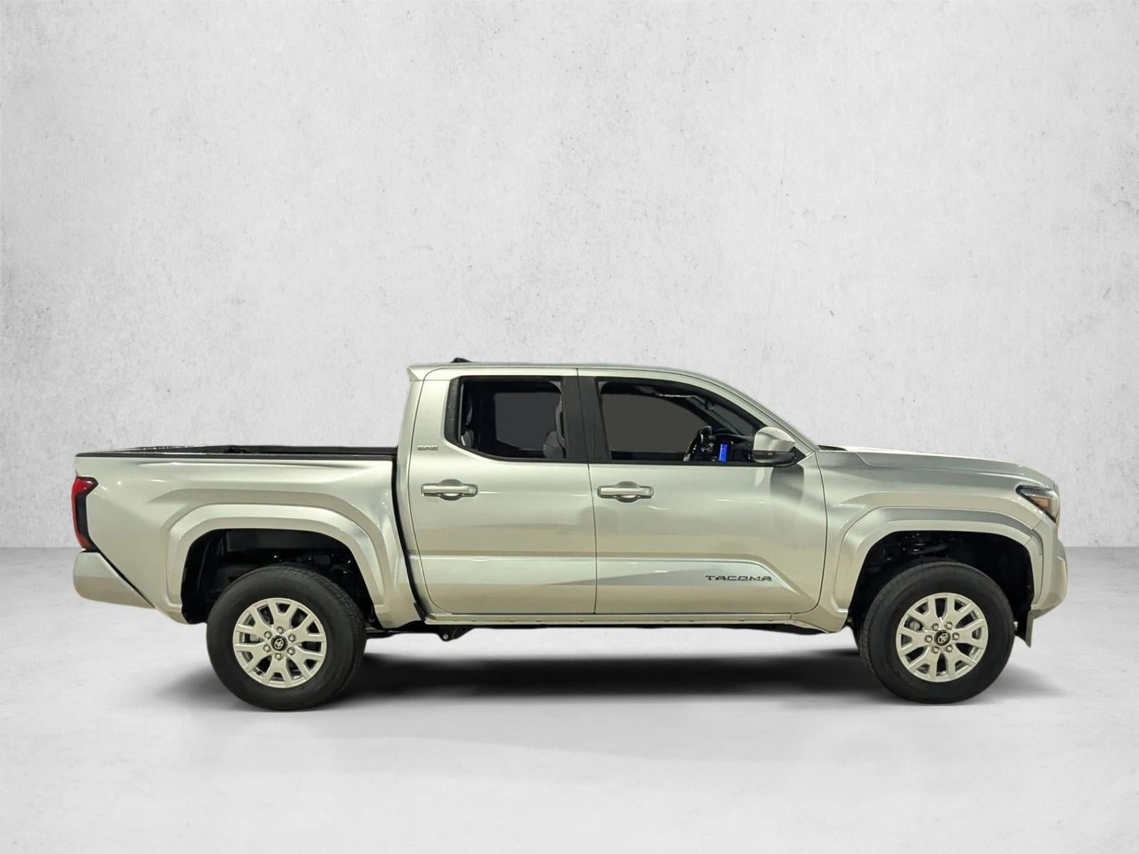 2024 Toyota Tacoma 4WD 4WD SR5 Double Cab 5' Bed AT (GS)