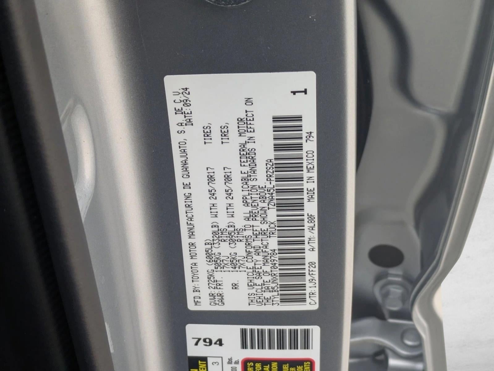 2024 Toyota Tacoma 4WD 4WD SR5 Double Cab 5' Bed AT (Natl)