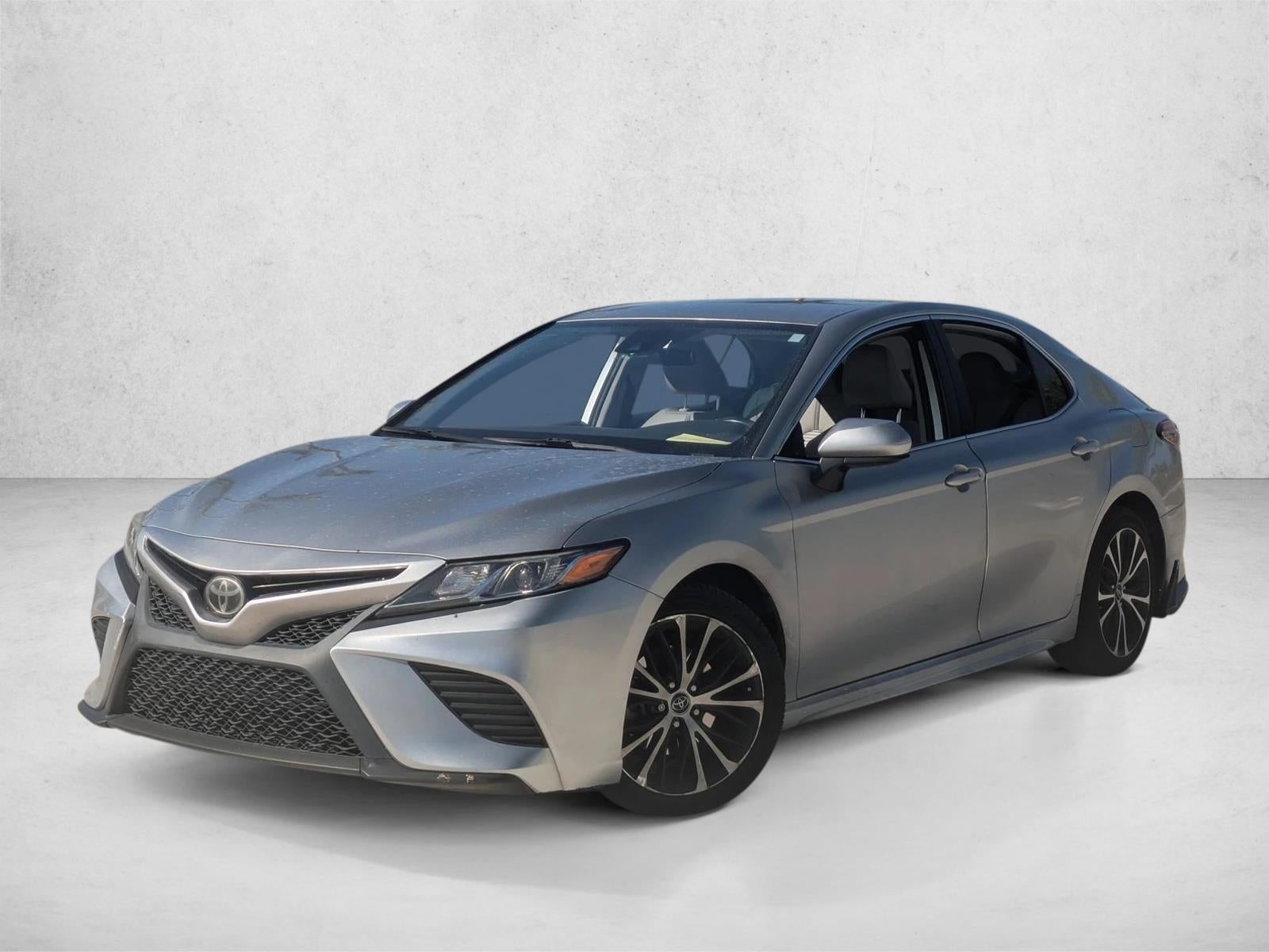 2019 Toyota Camry SE Auto (SE)