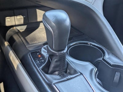 2019 Toyota Camry SE Auto (SE)