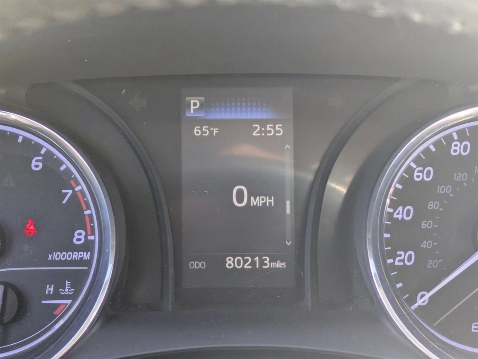 2019 Toyota Camry SE Auto (SE)