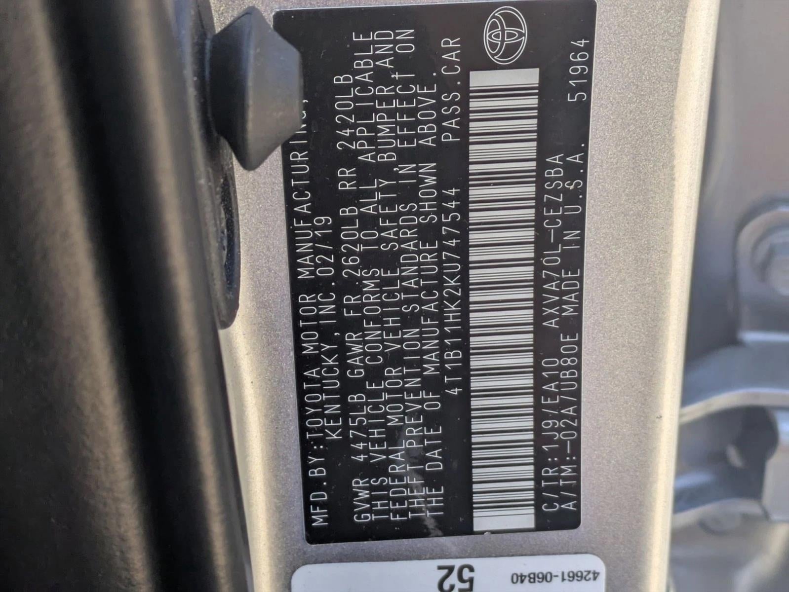 2019 Toyota Camry SE Auto (SE)