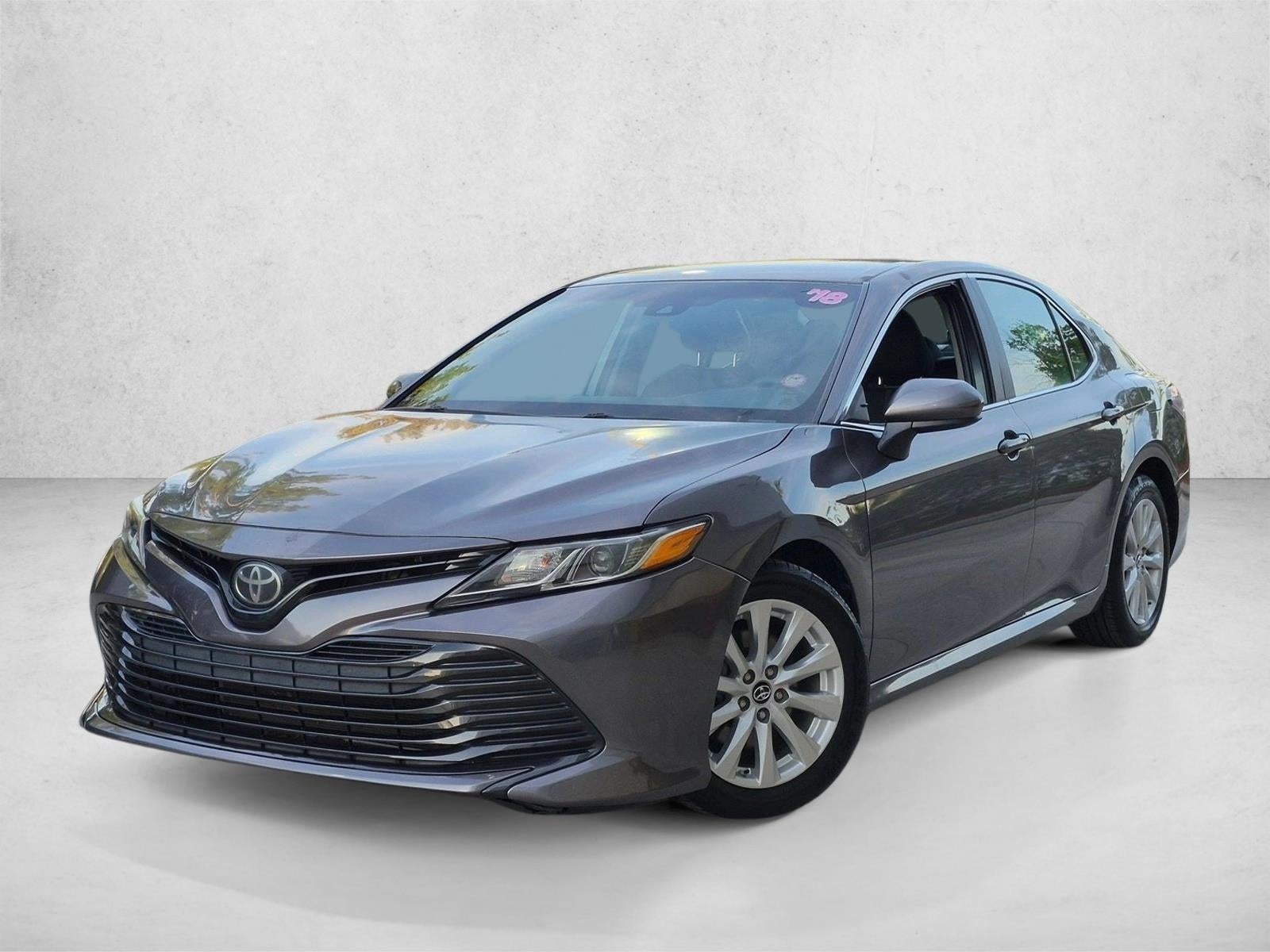 2018 Toyota Camry LE Auto (SE)