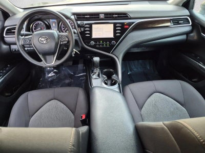 2018 Toyota Camry LE Auto (SE)