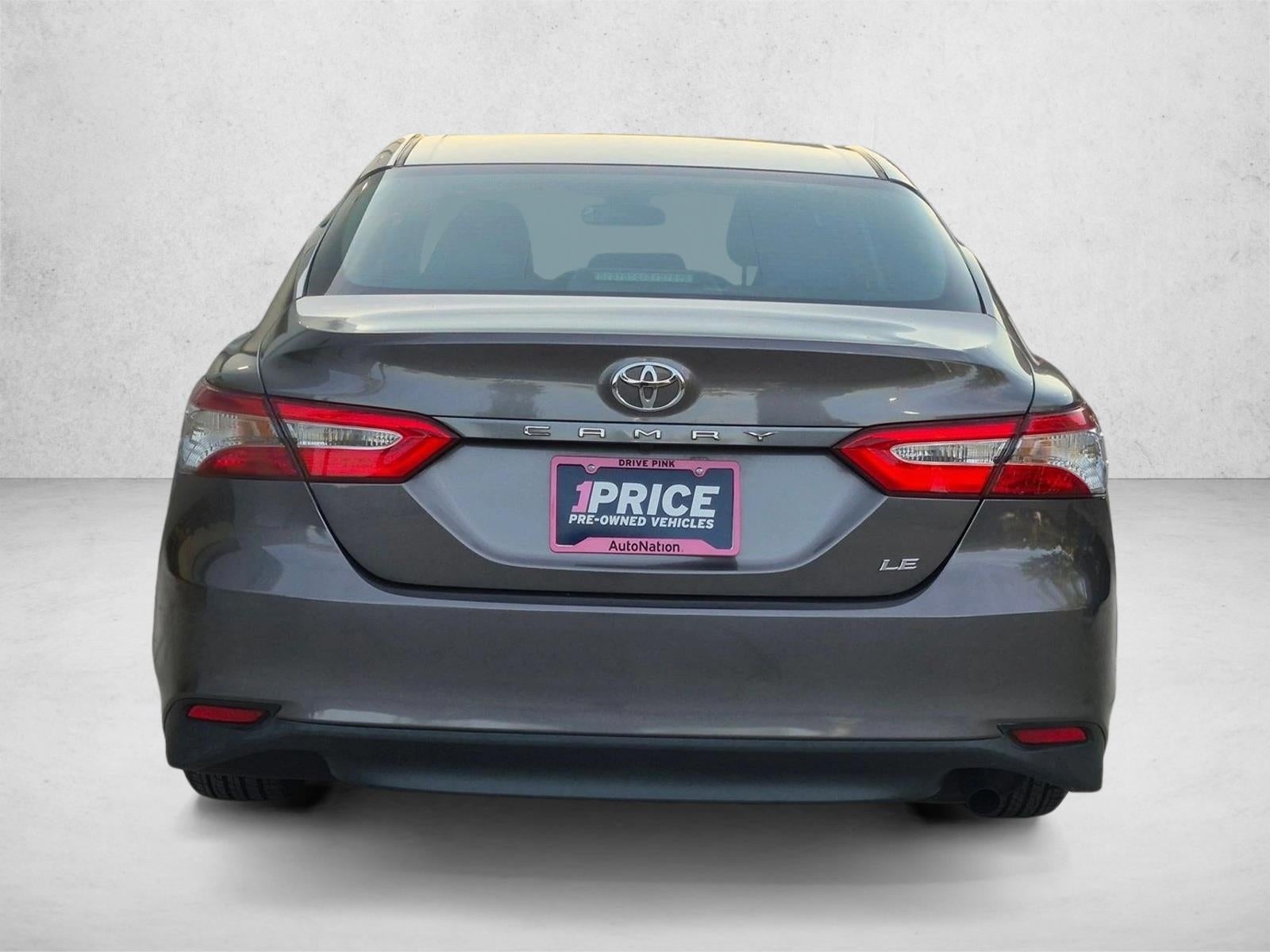 2018 Toyota Camry LE Auto (SE)