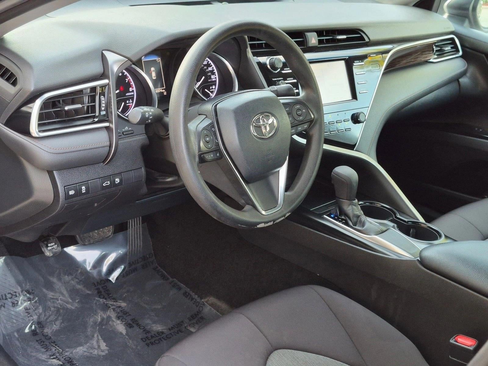 2018 Toyota Camry LE Auto (SE)