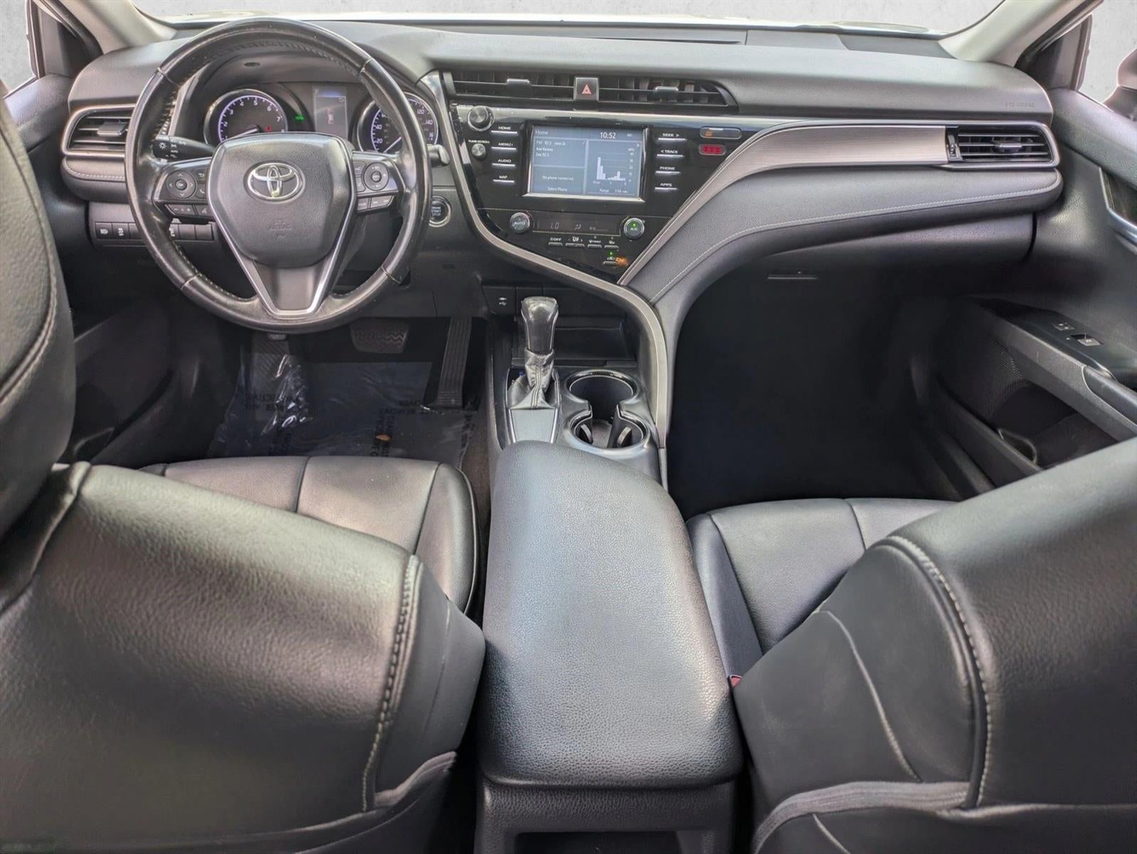 2019 Toyota Camry SE Auto (SE)