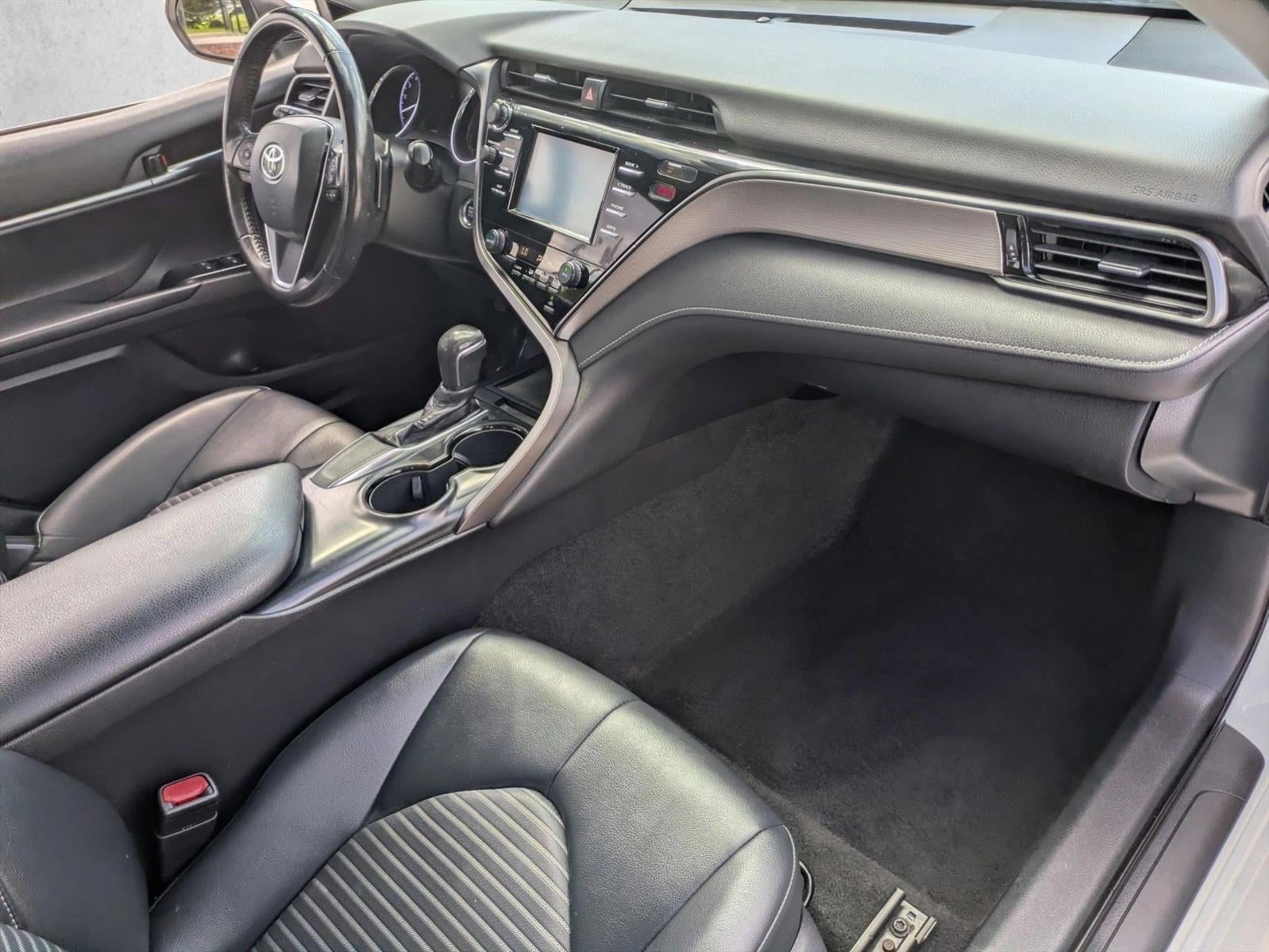 2019 Toyota Camry SE Auto (SE)
