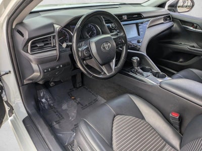 2019 Toyota Camry SE Auto (SE)
