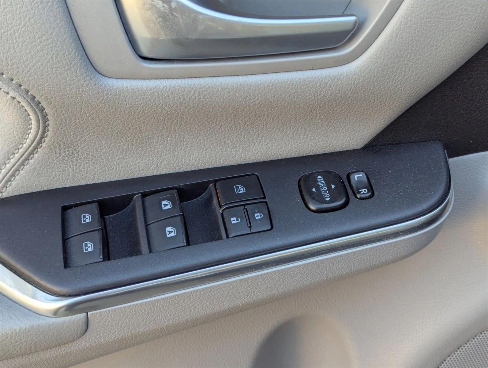 2016 Toyota Camry Hybrid 4dr Sdn XLE (GS)