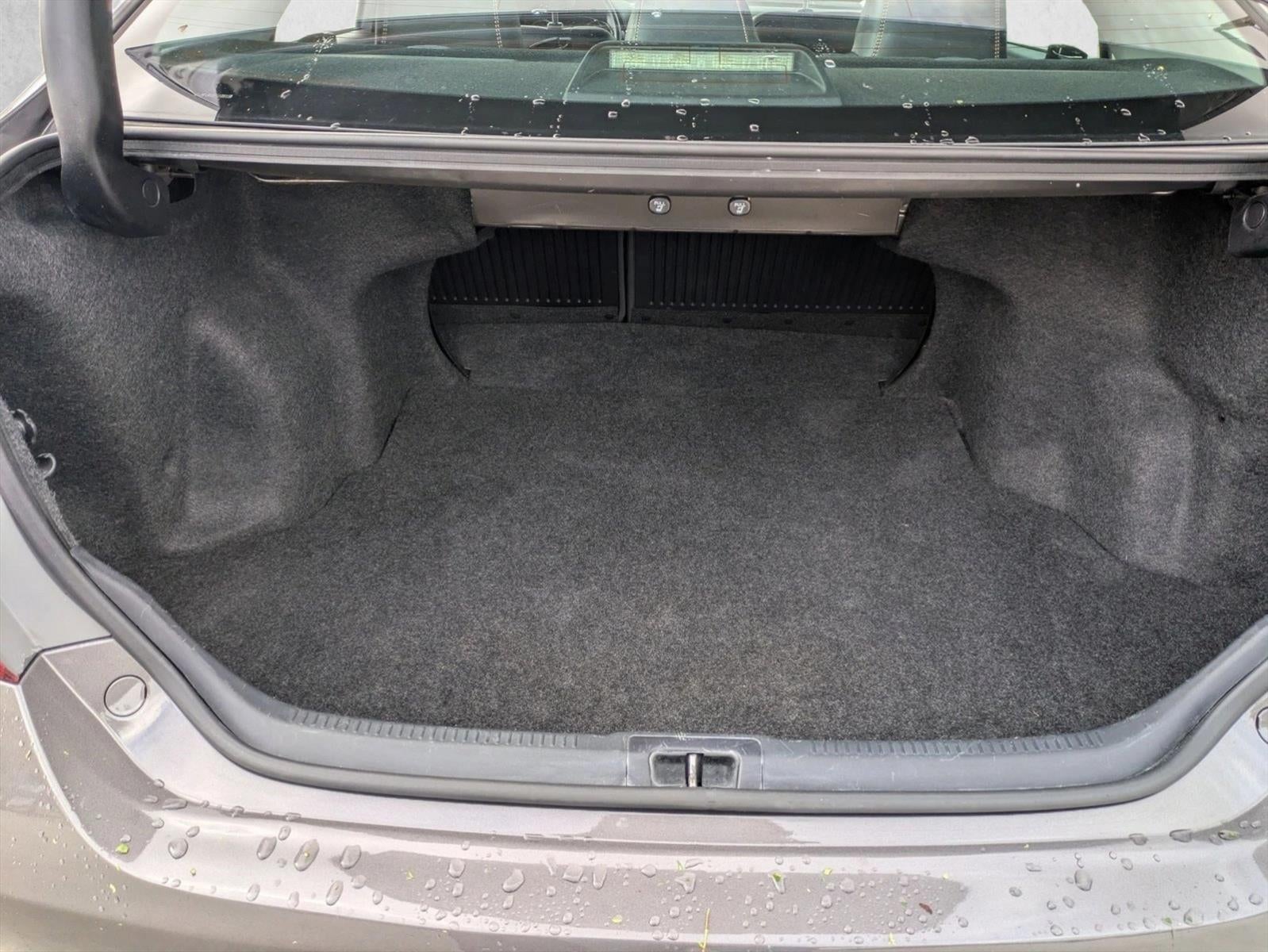 2015 Toyota Camry 4dr Sdn I4 Auto SE (SE)