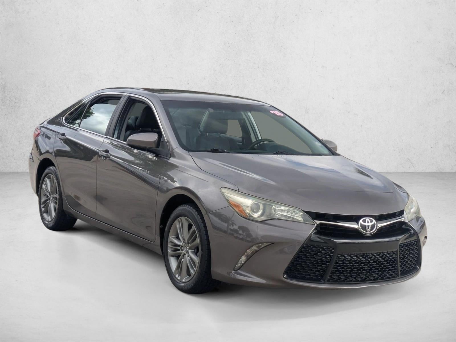 2015 Toyota Camry 4dr Sdn I4 Auto SE (SE)