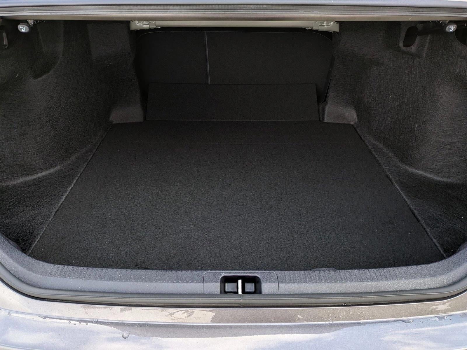 2023 Toyota Camry LE Auto (SE)