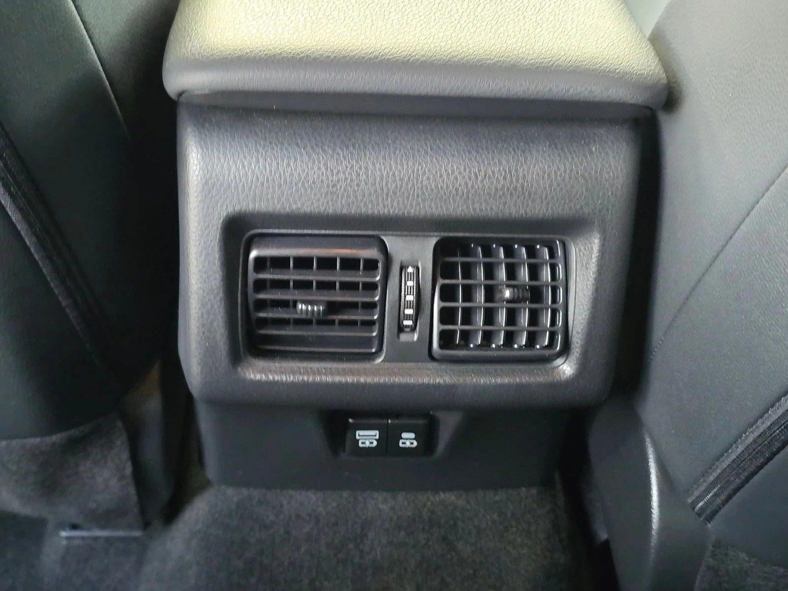 2026 Toyota Camry SE (SE)