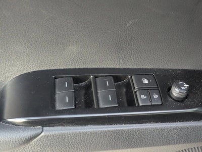 2025 Toyota Camry LE (SE)