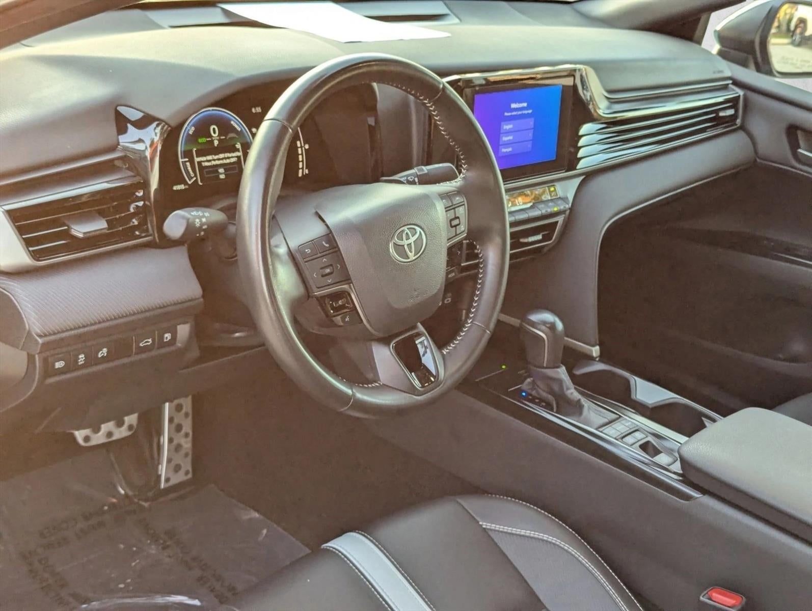 2025 Toyota Camry SE (SE)