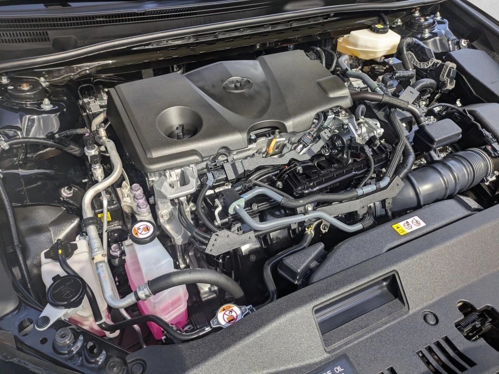 2025 Toyota Camry LE (Natl)